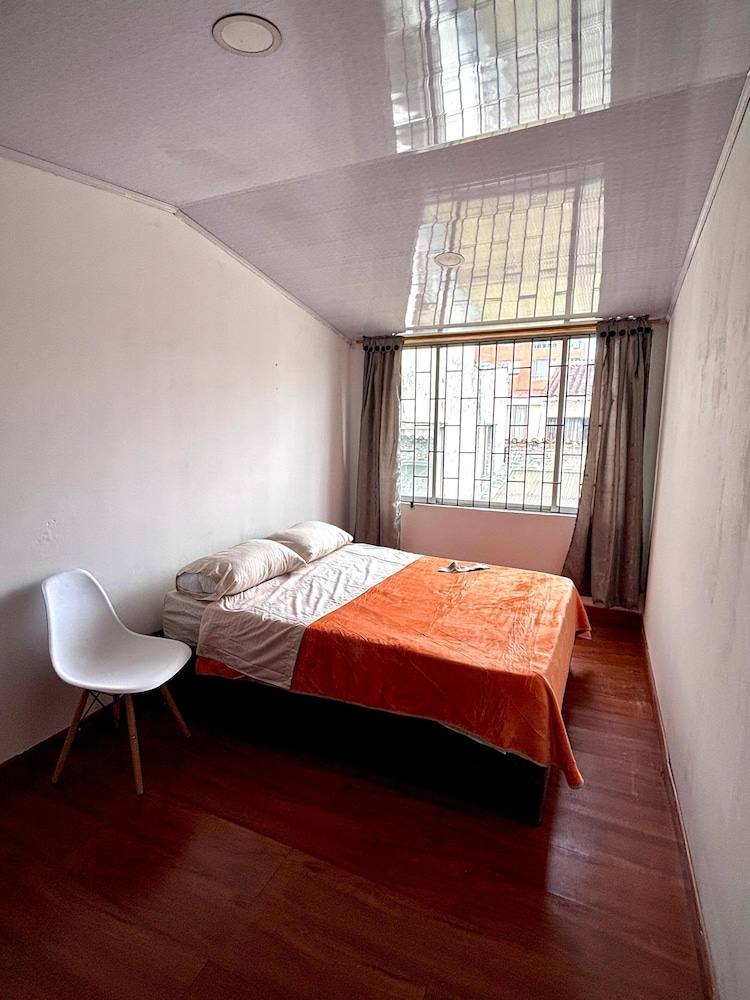 Kuyay Yachi Hostel