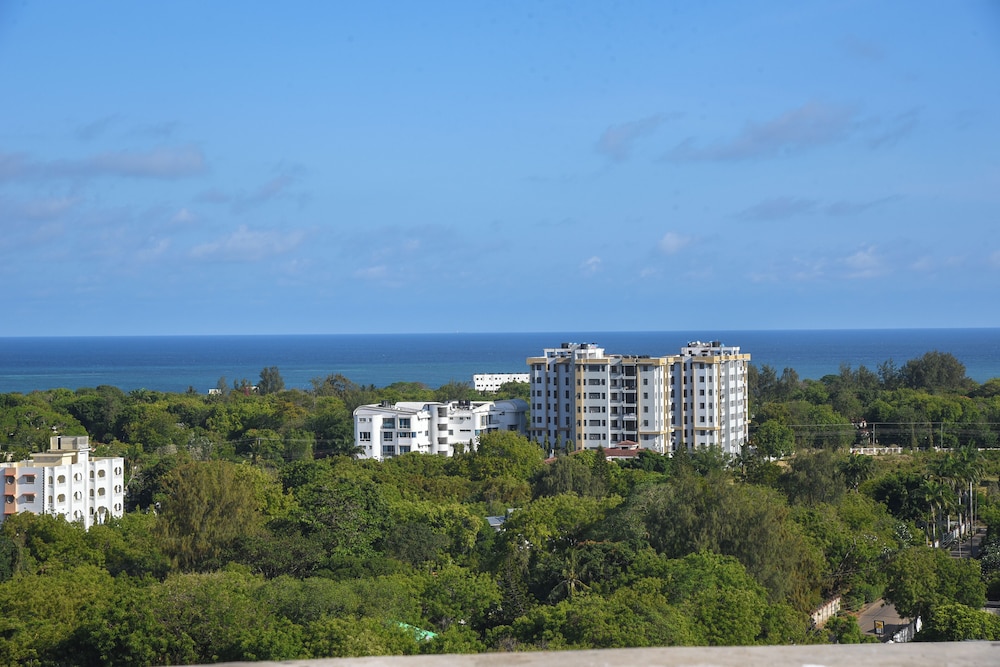Mira Heights Suite & Conferencing