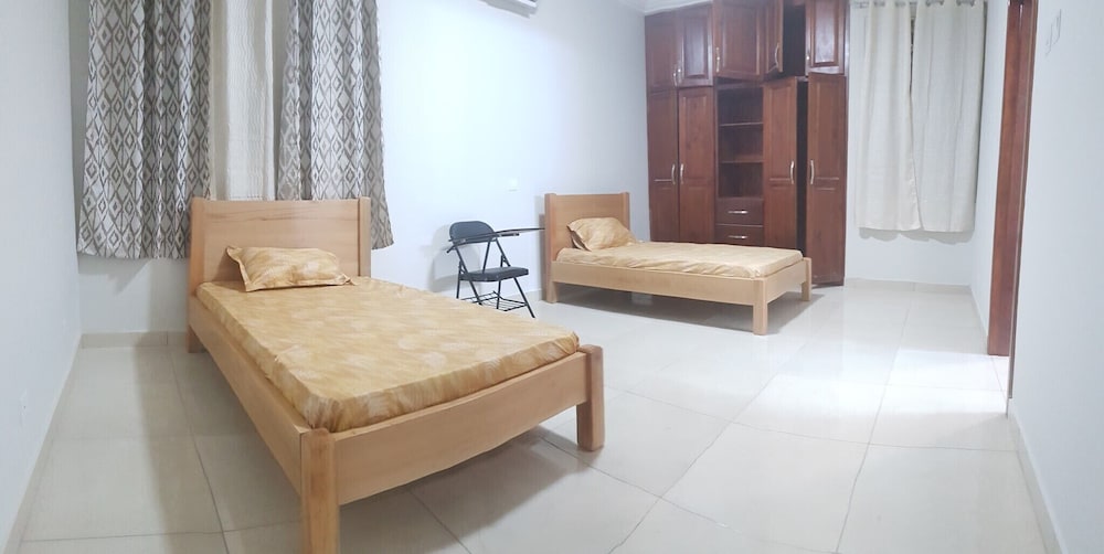 JBK Hostels Adjirinaganor view 4