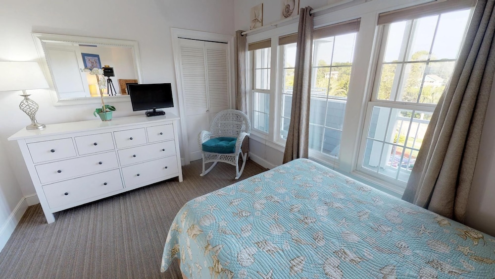 Bay View Villas 2 by Tybee Vacation Rentals
