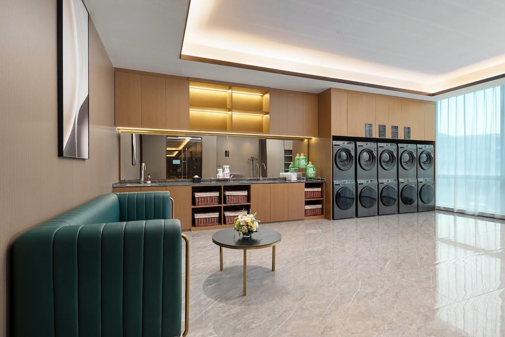 Days Hotel by Wyndham Zhengzhou Zhengdong New District