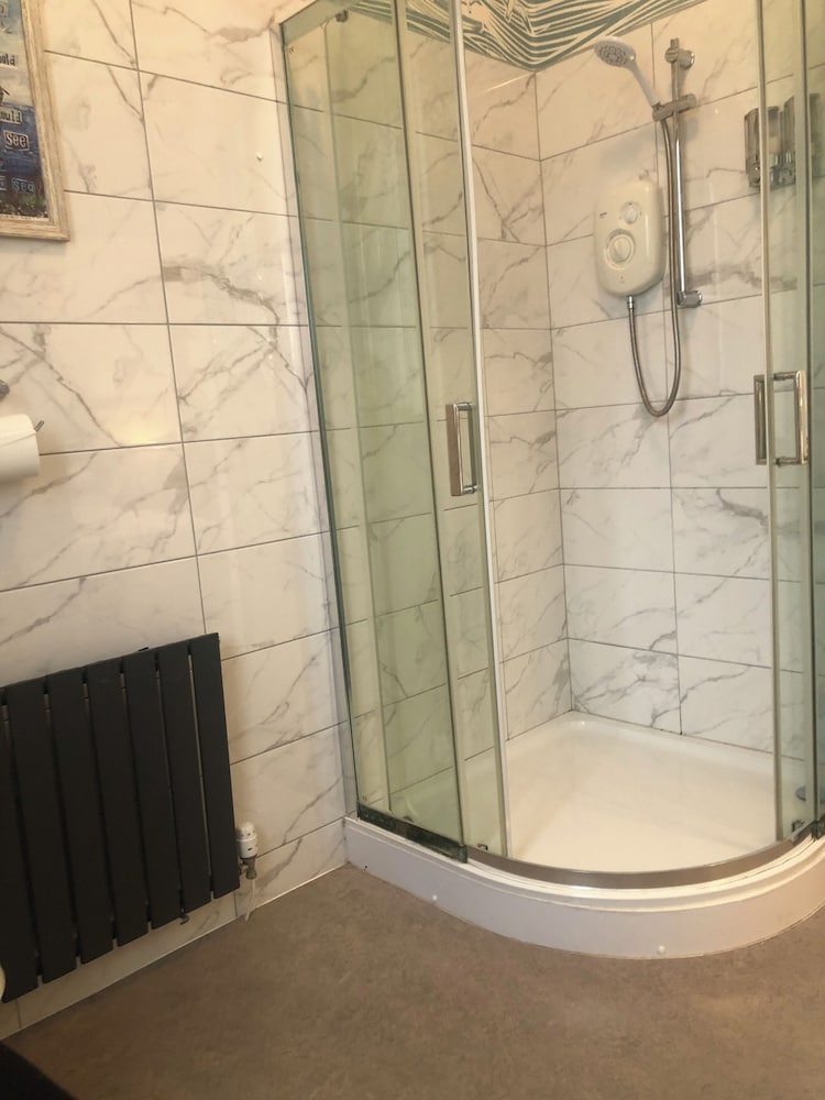 Helmsman Guesthouse