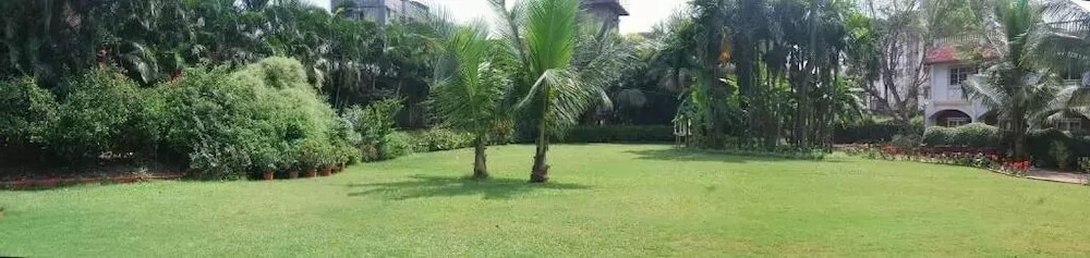 The Pavillion Hotel