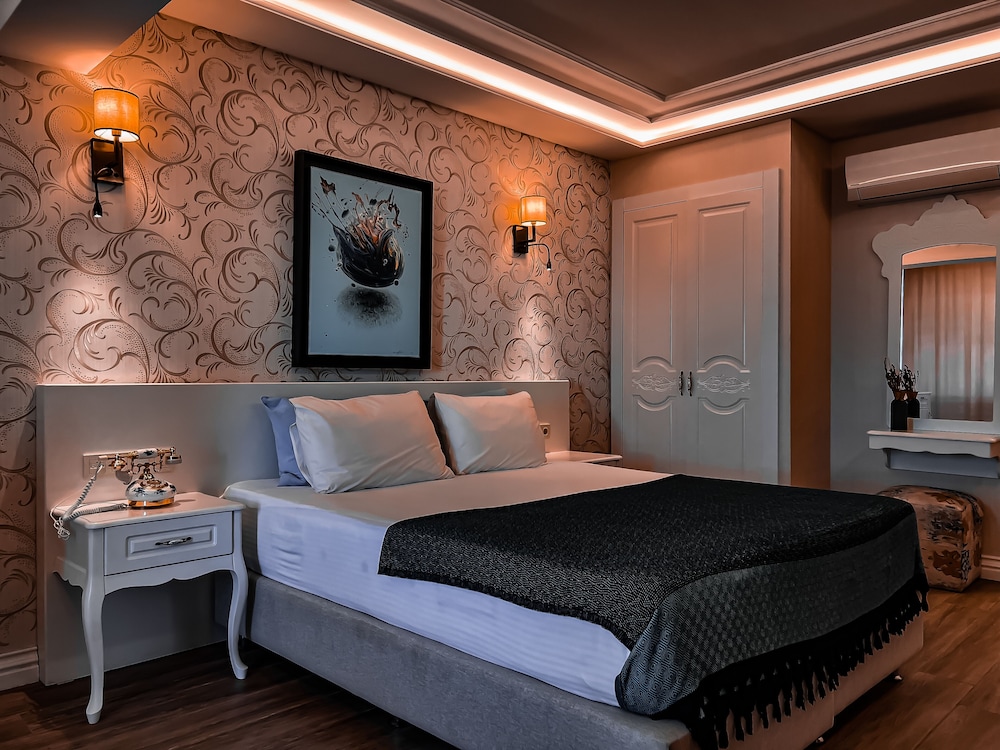 Assos Longevity Hotel