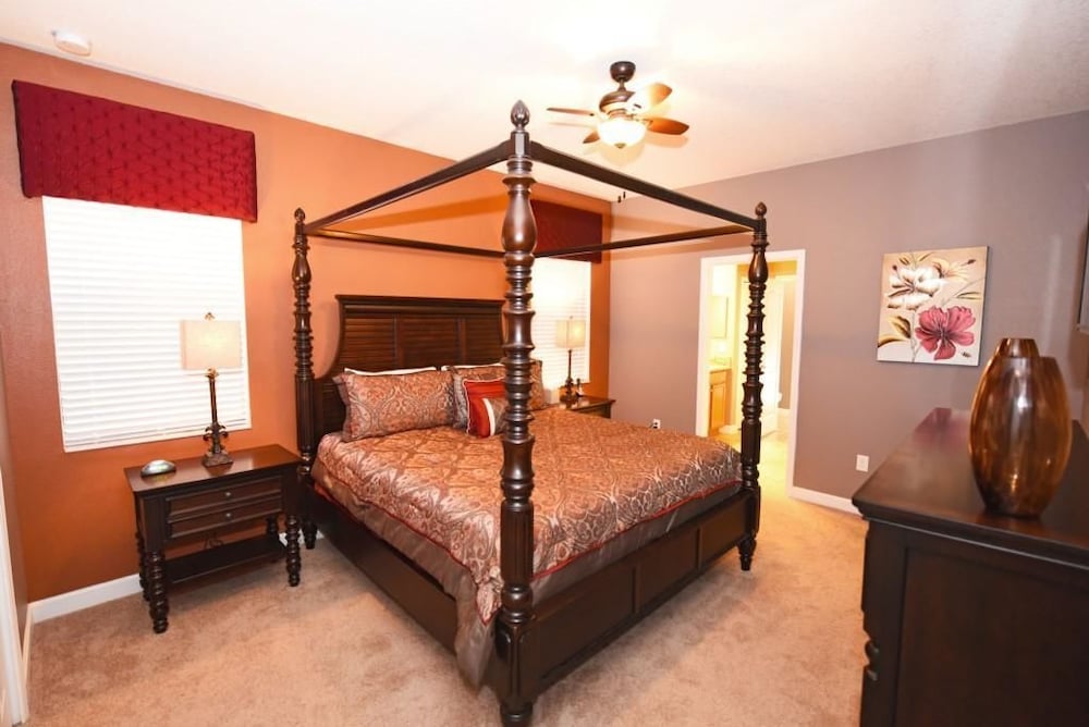 1490 Champions House 8 Bedroom by Florida Star - Image 4