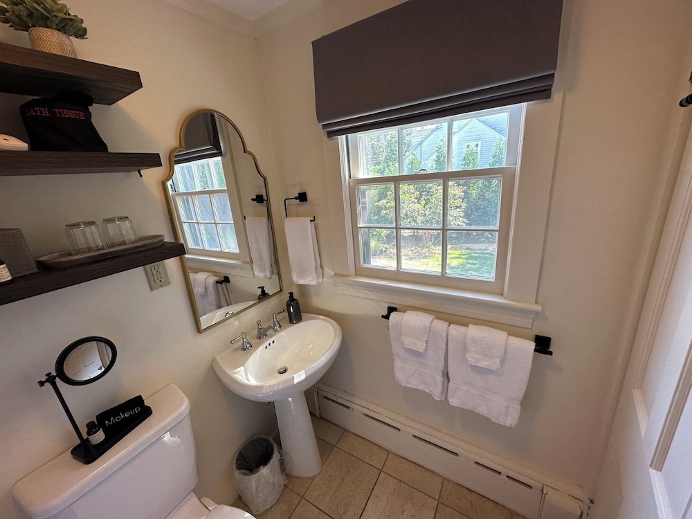 Inn at Perkins Cove