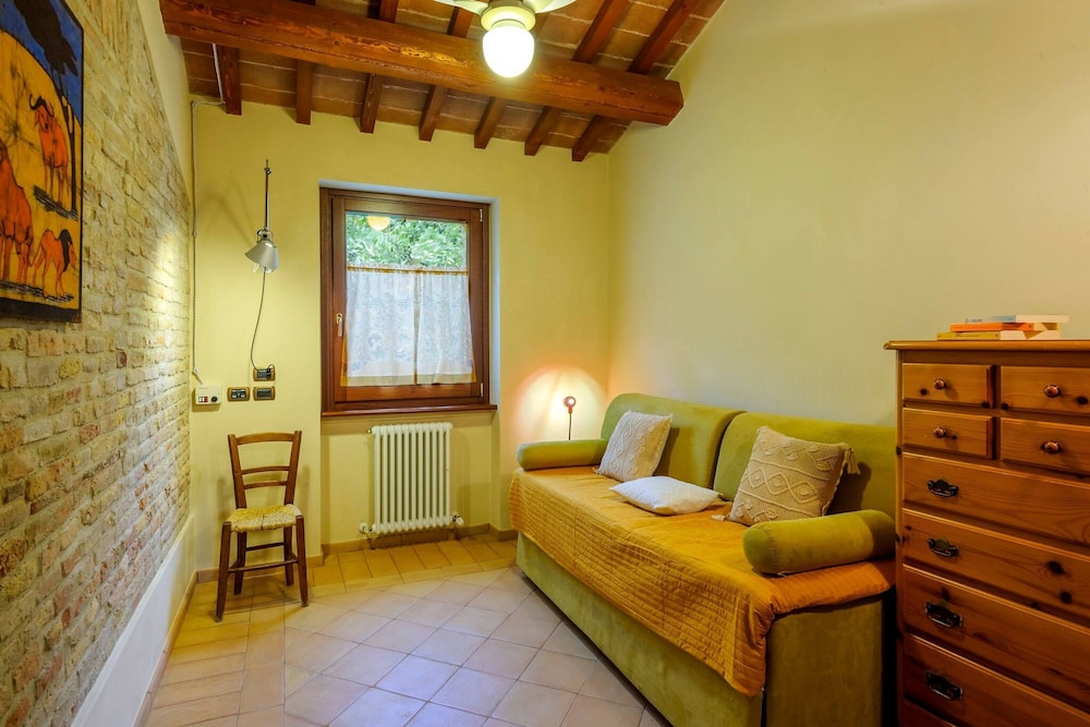 Villa Emilianna 12 2 by Marche Holiday Villas