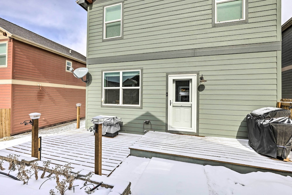 Gypsum Home w/ Patio: Between Glenwood & Vail