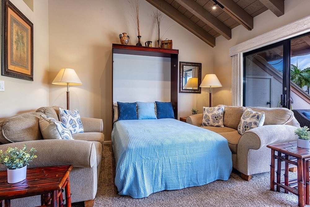 Maui Kamaole M207 2 Bedroom Condo