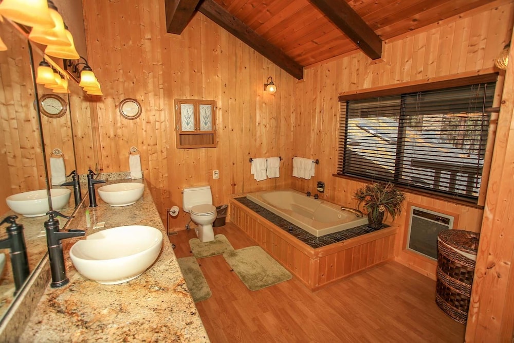 Summit Lodge 1