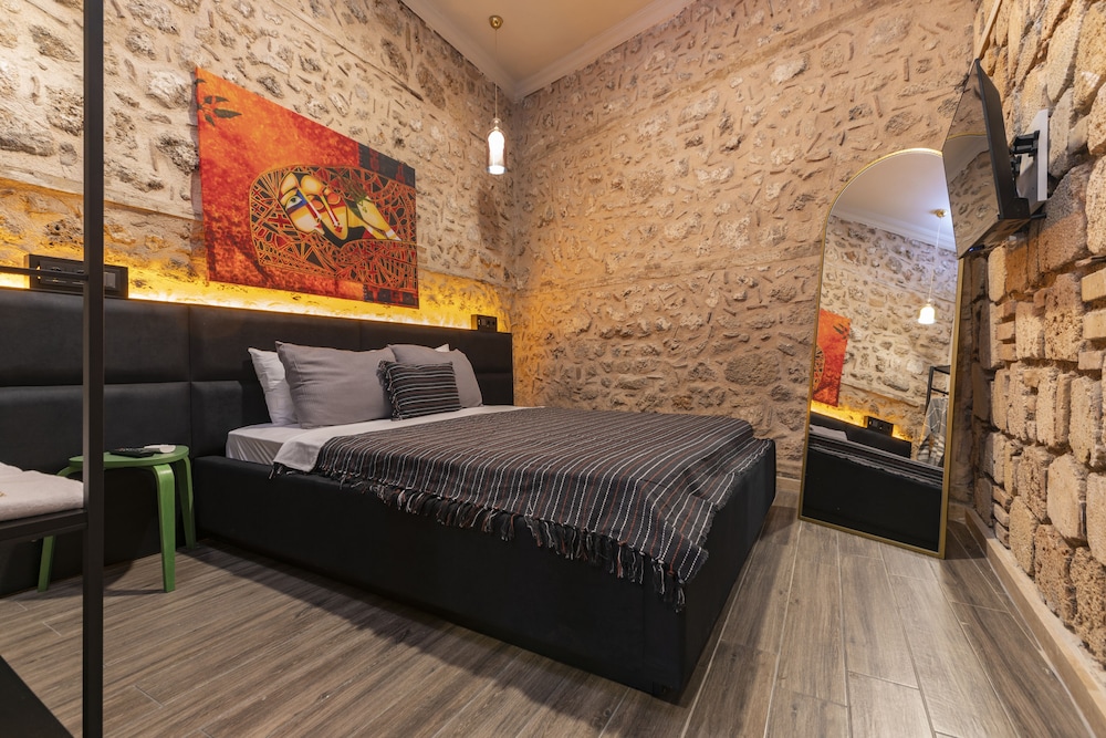 Noa's Boutique Hotel - Image 28