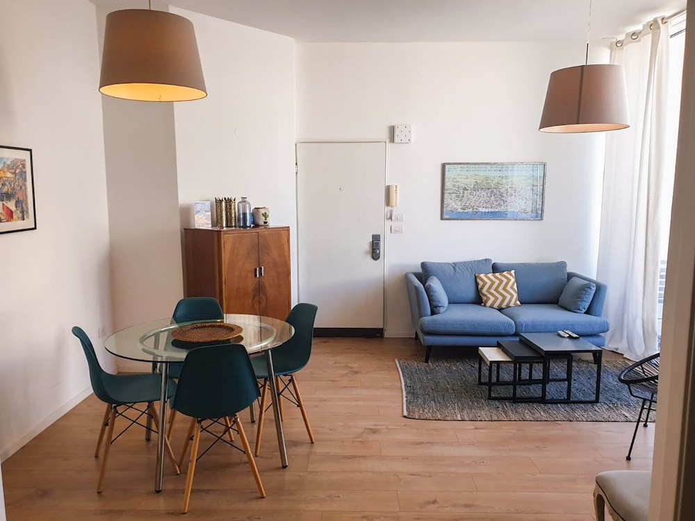 Gordon Beach 2 BR 3rd floor elevator