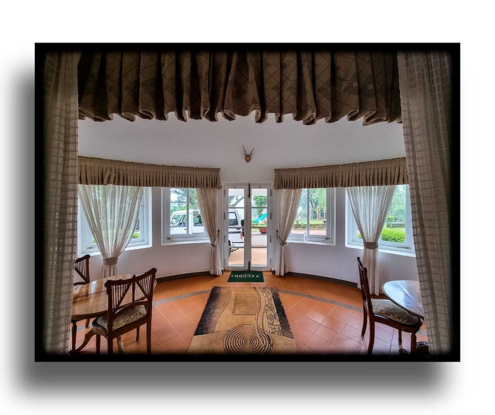 Parisons Plantation Experiences by Abad