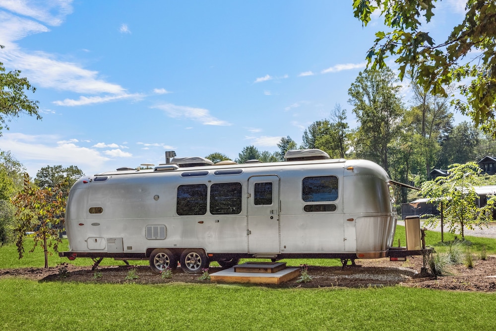 Asheville River Cabins