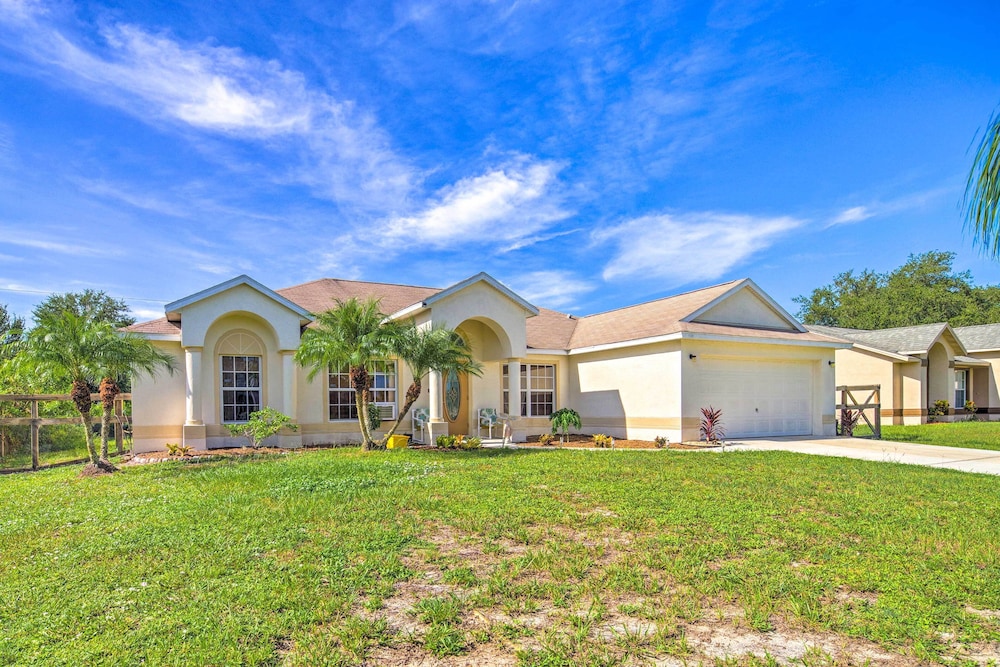 'banzai Palm Bay' Home Near Parks & Beaches! view 4