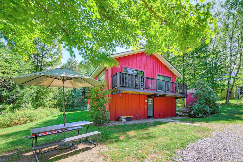 Inviting Vermont Home On Mount Ascutney! view 3