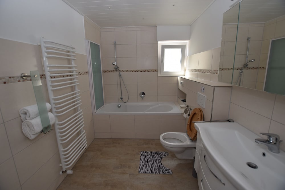 AB Apartment 107 - In Fellbach view 4