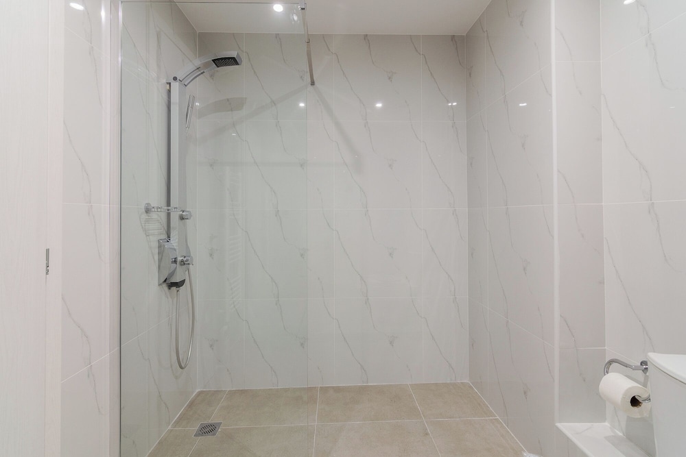 Leochares Lifestyle Apartments