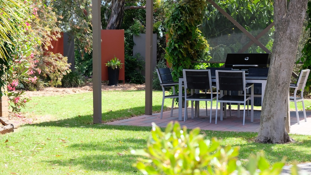 Loddon River Motel