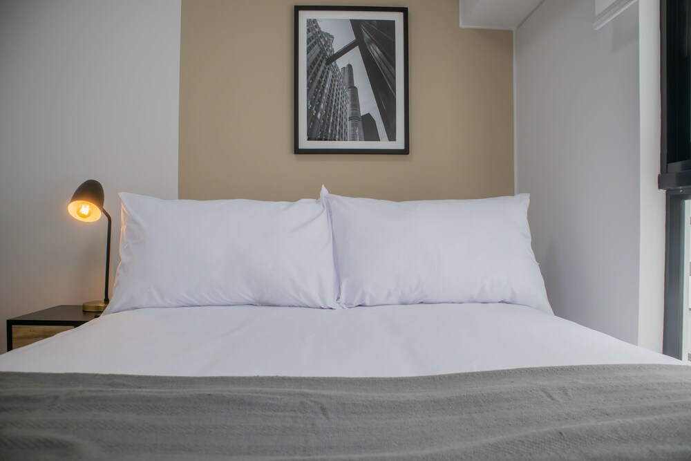 w Elegant 2BR w Distinctive Deco in Miraflores