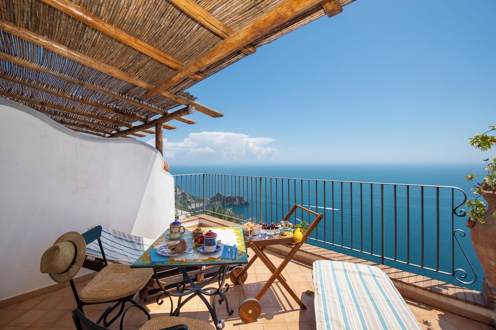 Amalfi residence