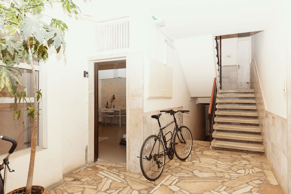 2Rooms Perfect Location 1Min to Beach