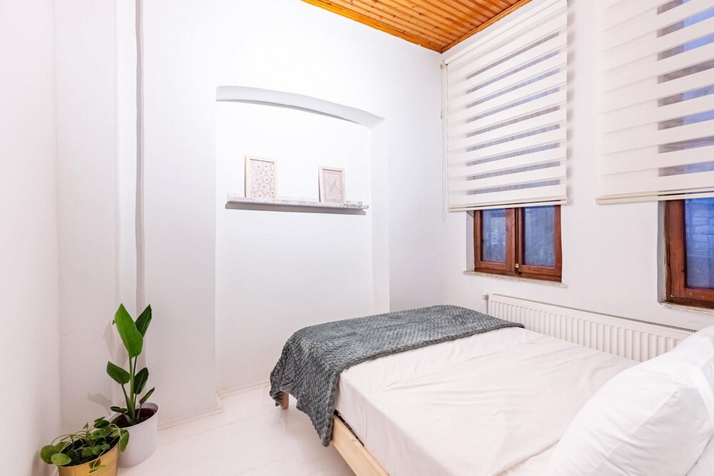 Central Flat Near Taksim Square in Sisli