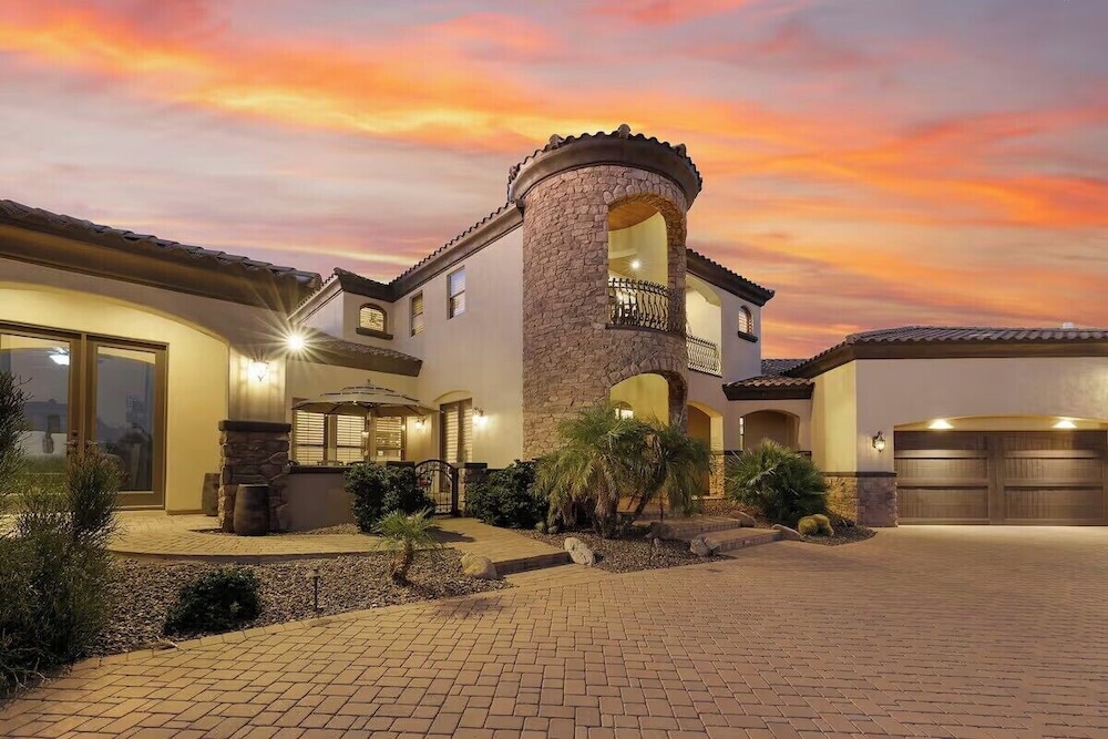 Copper Sky Retreat - Lux villa & pool