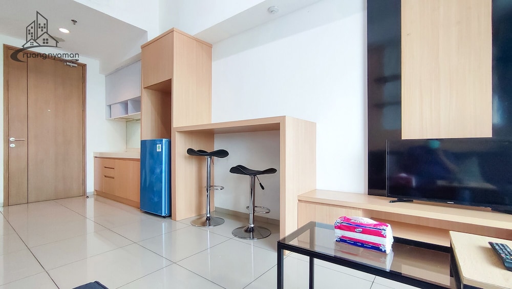 Ventura Room at TreePark City By Ruang Nyaman view 4