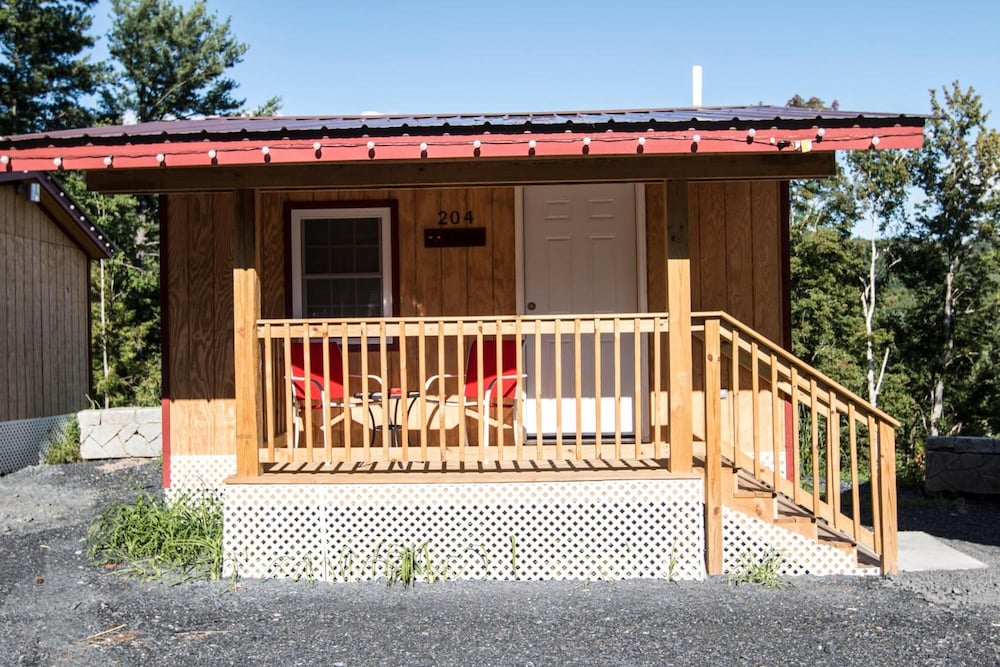 King Hendrick Motel