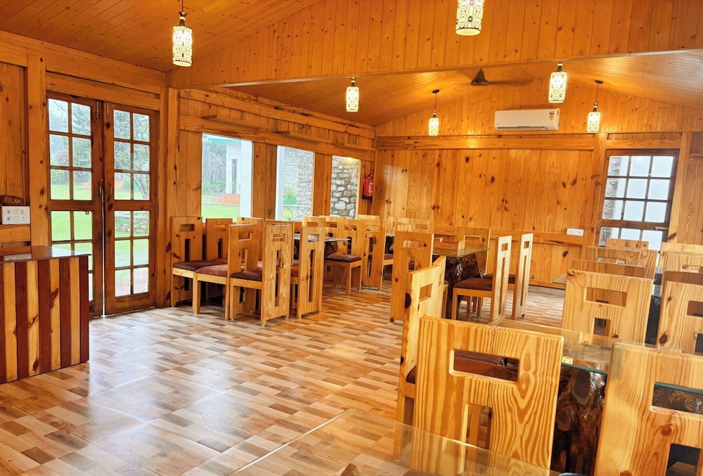 Corbett Wildernest Resort