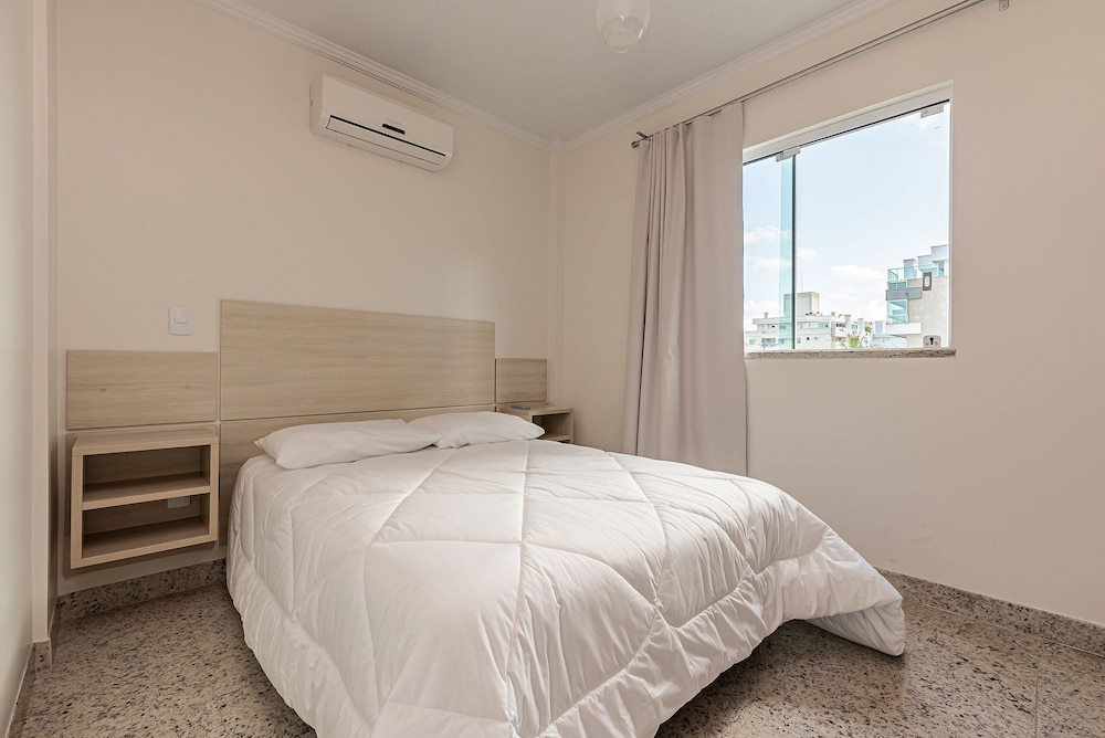 Apt W/balcony 160m Bombas Beach Col102