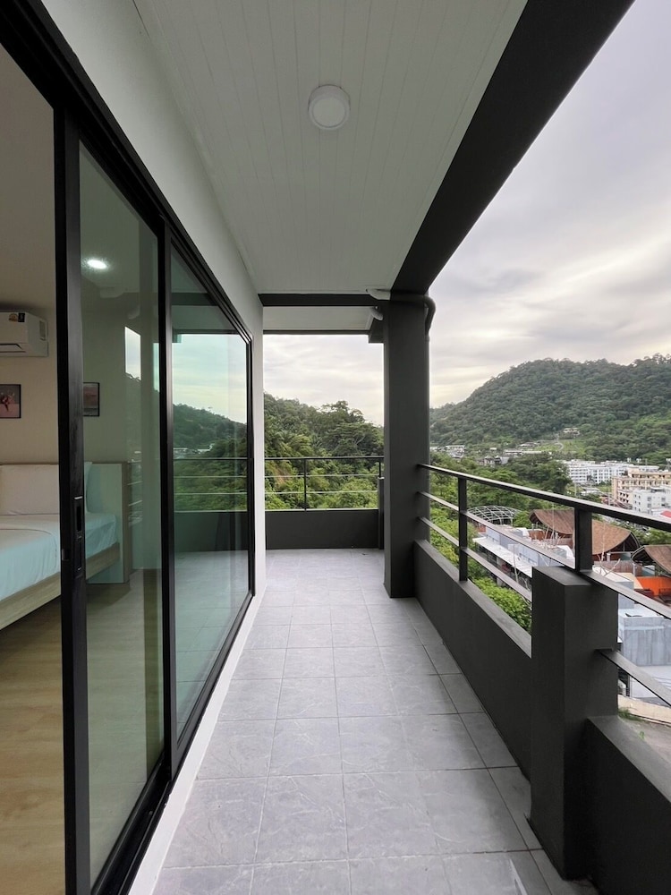 Hill Bay Suites