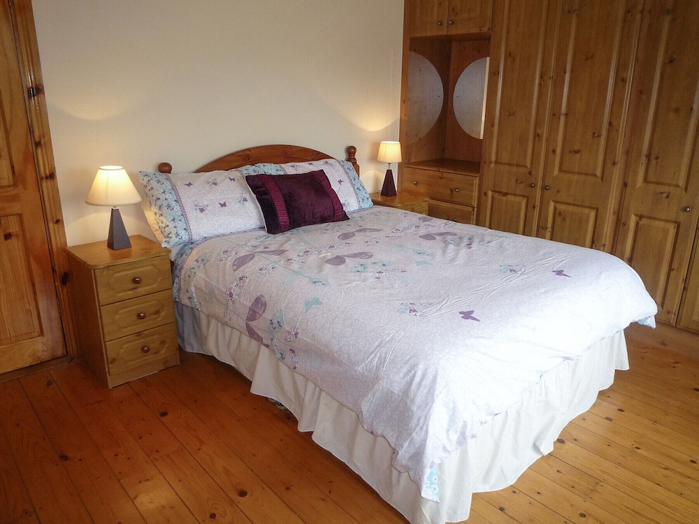Boherbue Holiday Home