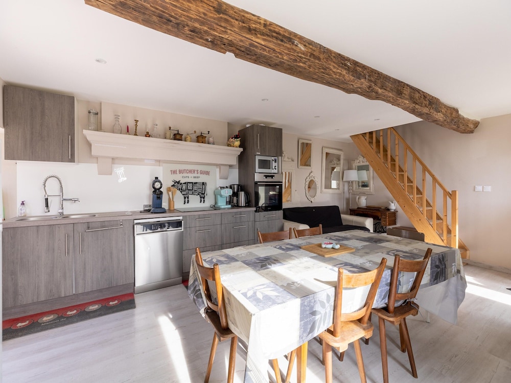 Charming Home in Molesme