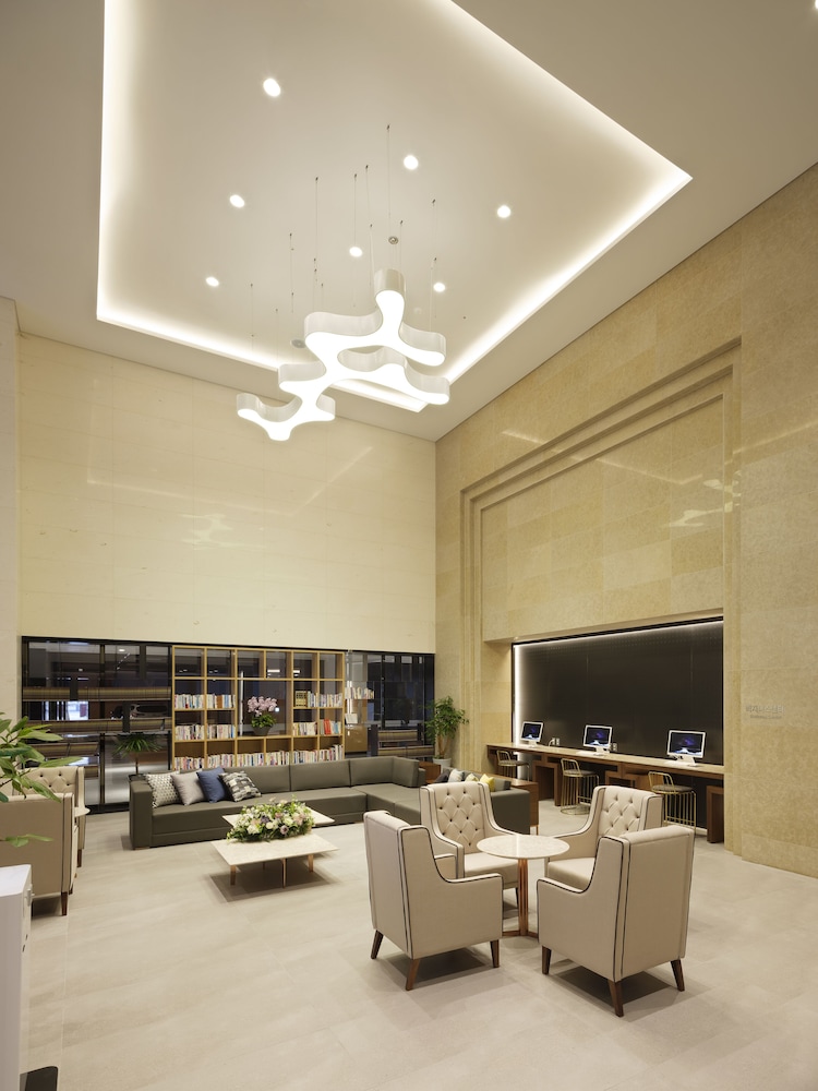 Venezia Hotel and Suite 5