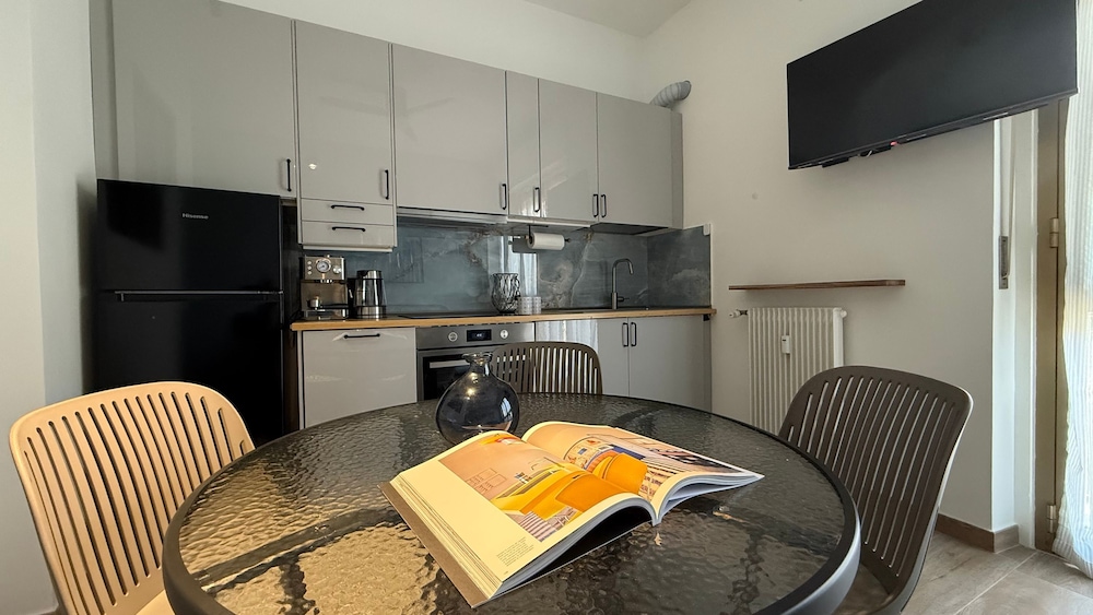 M P Beach House in Diano Marina