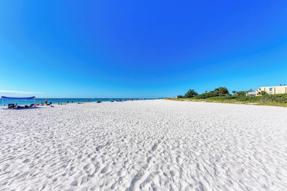 Anna Maria Island Blue Bella Bliss - Private Heated Pool