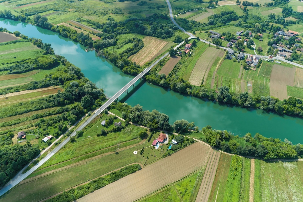 Wellness House On The River Kupa
