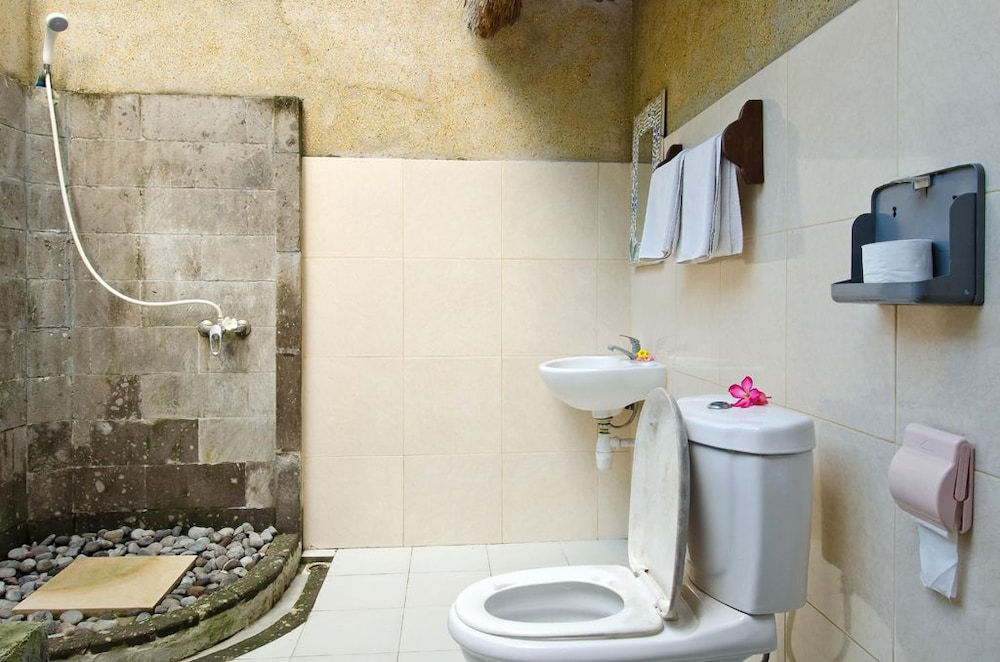 Lumbung Bali Huts
