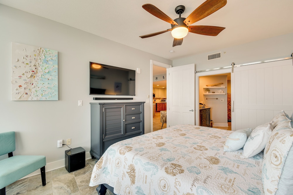 Gulf Views & Pools: Beachfront Island Tower Condo