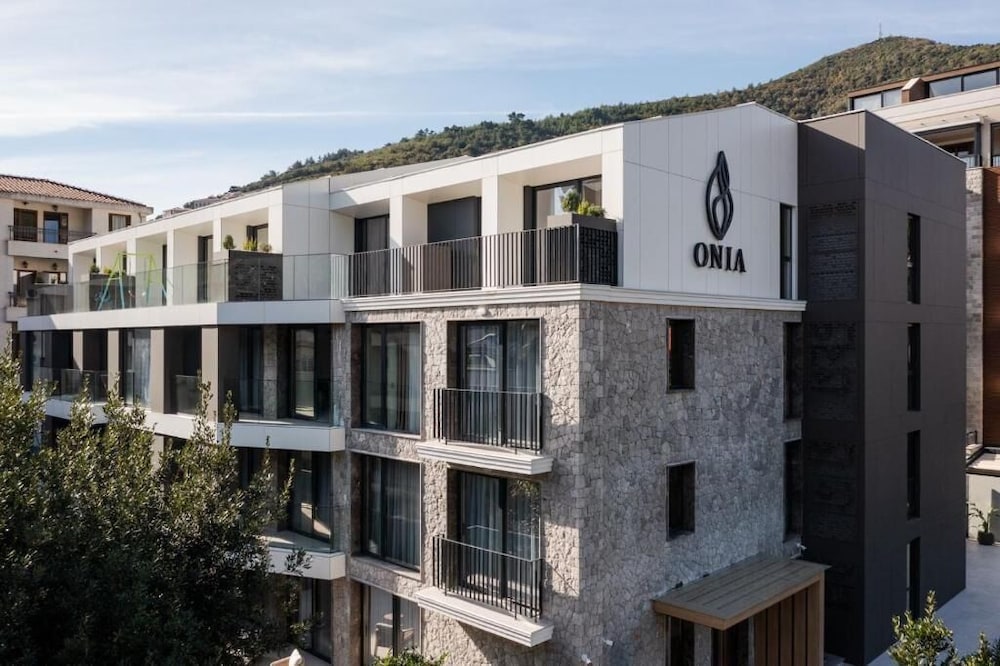 Air Onia