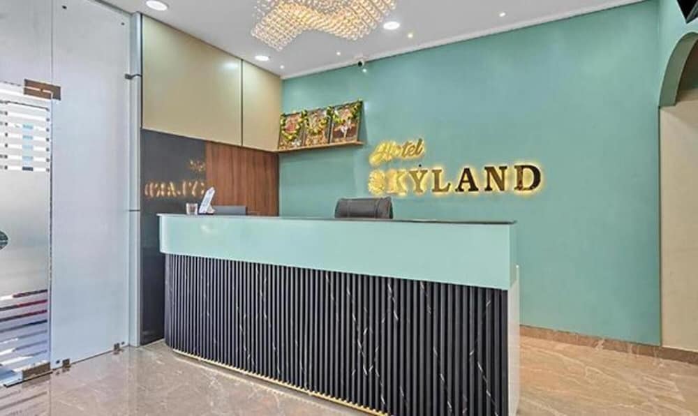Fabhotel Sky Land