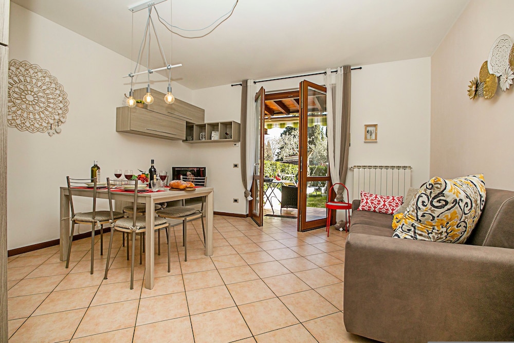Borgo Degli Ulivi in Toscolano Maderno view 3