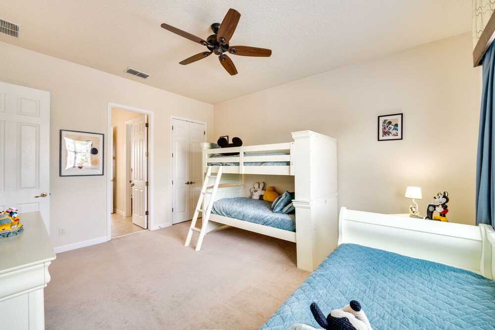 6 Mi to Disney: Lakefront Reunion Resort Home view 4
