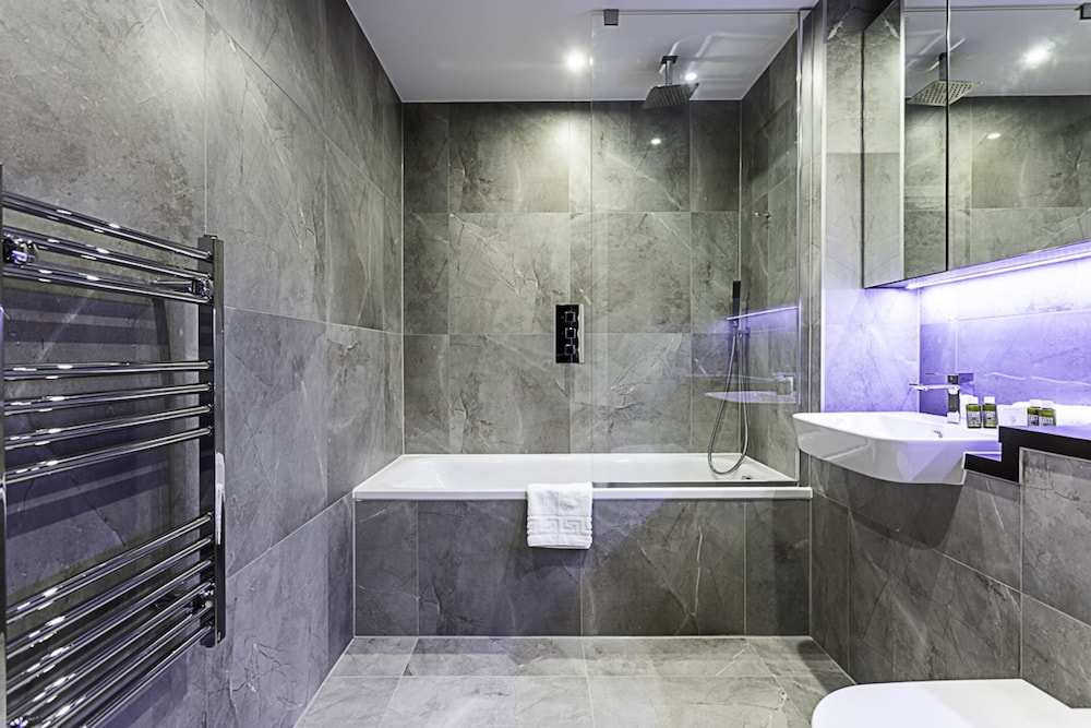 Icon Tower Flat Viii