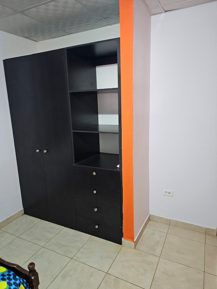 Cuartos independientes con baño privado