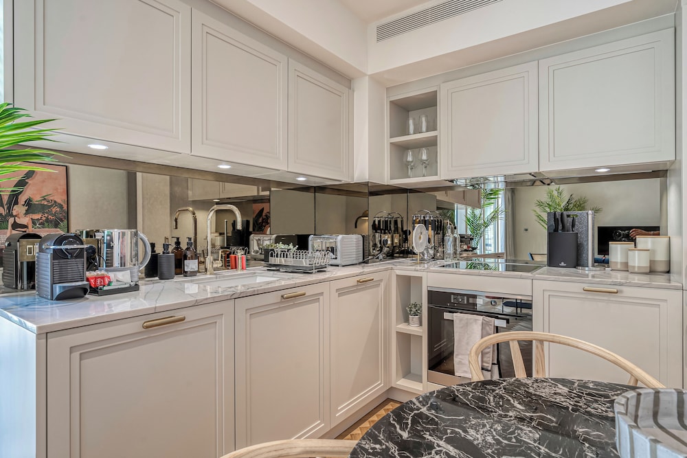 Luxury flats near Big Ben and London Eye