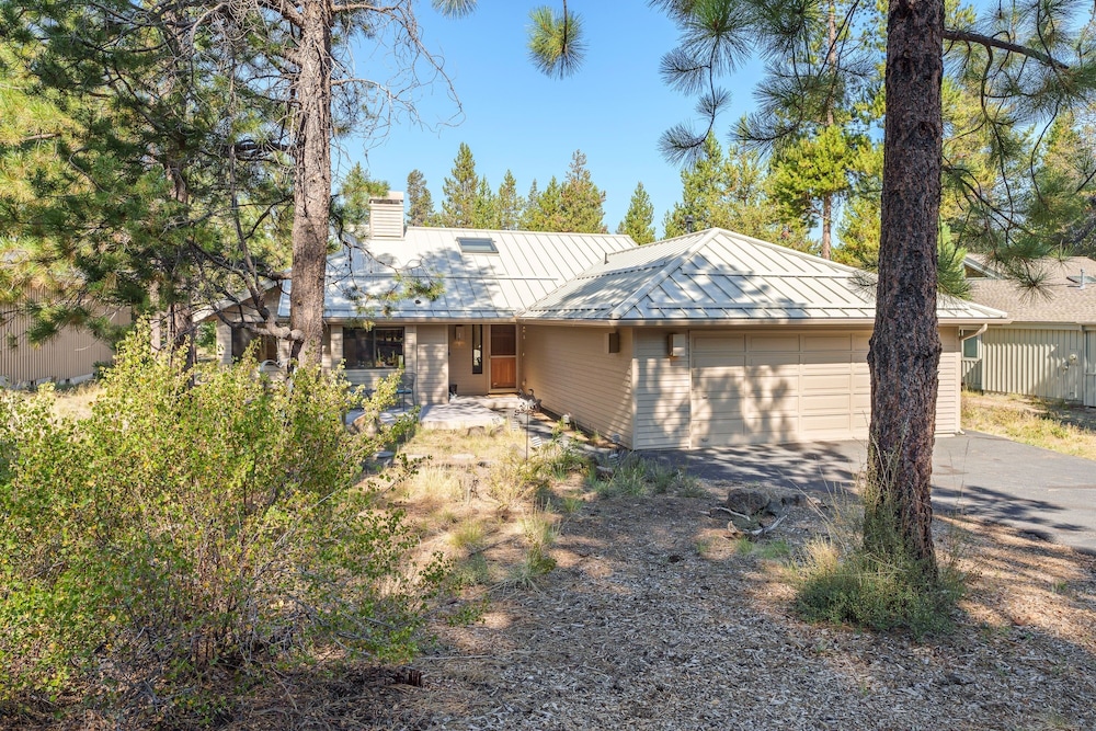 15 Lassen Ln 4 Bedroom Home
