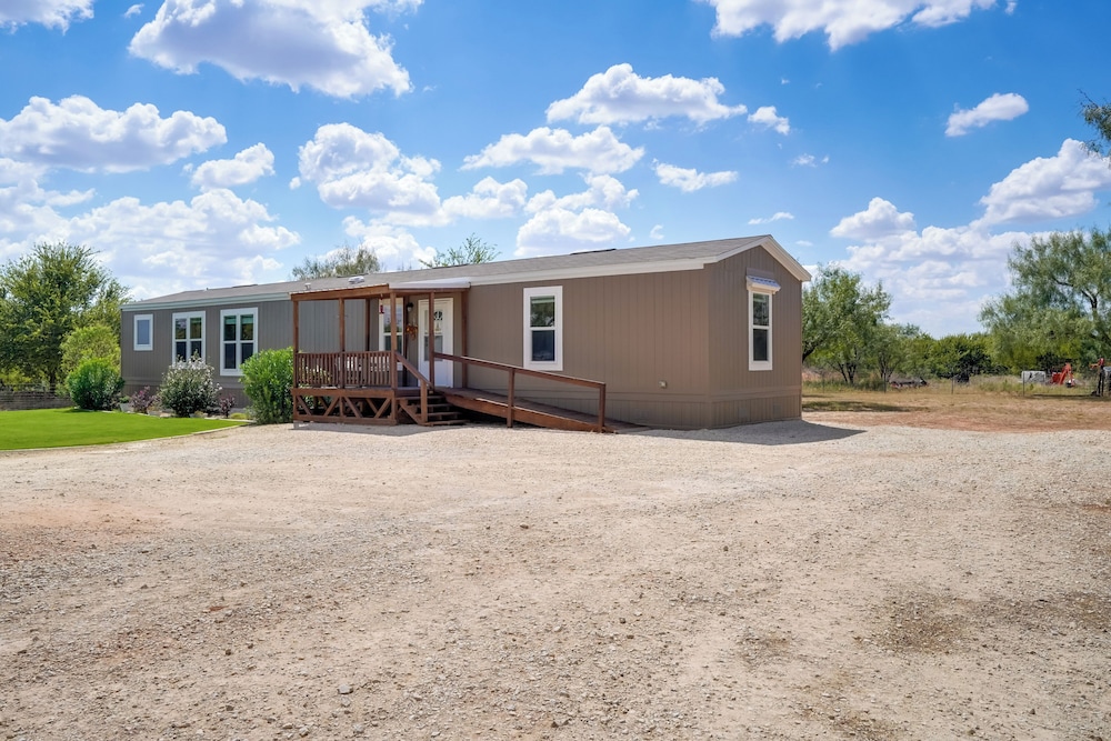 Peaceful Countryside Home w/ Yard in Hawley